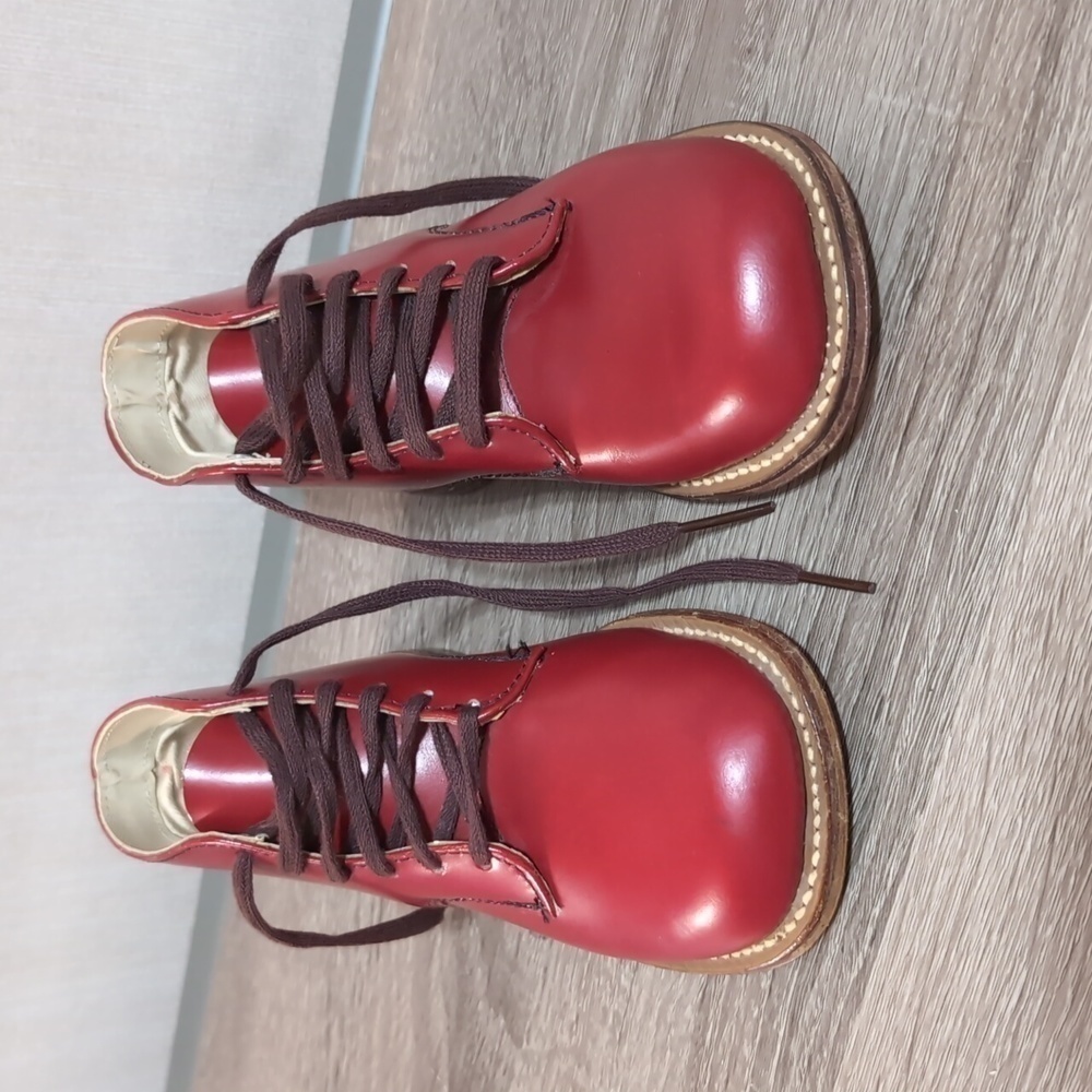 Vintage Toddler Lace Up Shoes RED Size 8?